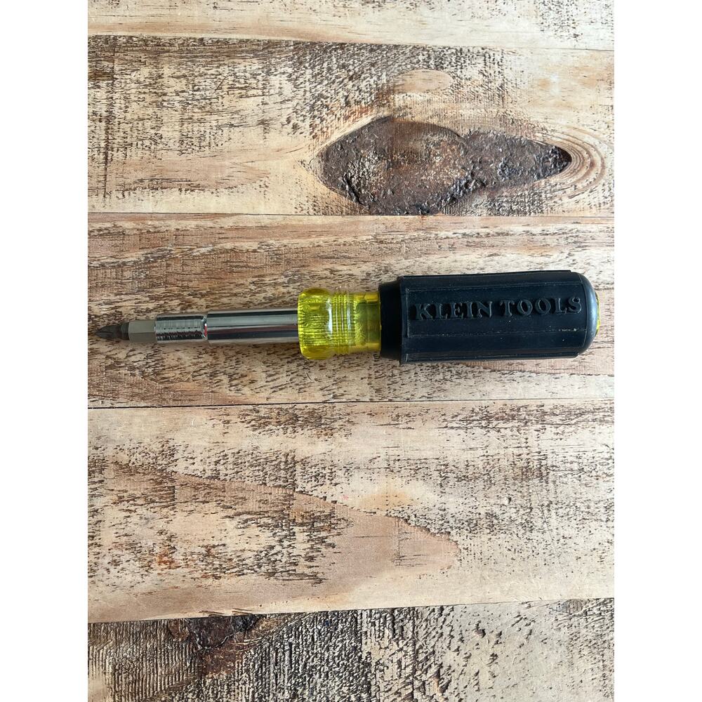 Klein Tools 32500 Multi-bit Screwdriver Preowned